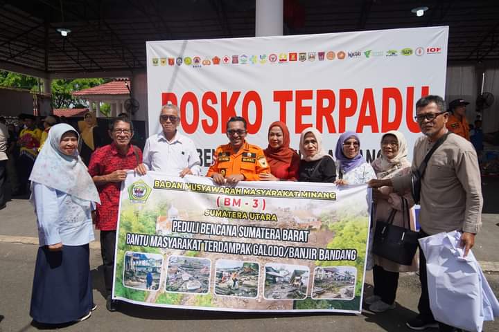 Bamus Masyarakat Minang Sumut Berikan Bantuan Korban Bencana Alam di Tanah Datar