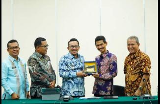 Pemkab Tanah Datar Usulkan Program Pembangunan Pertanian ke Bappenas RI