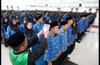 Bupati Tanah Datar Melantik 669 Orang PPPK