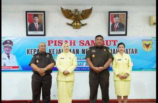 Pisah Sambut Kajari Tanah Datar, Otong Diganti Anggiat