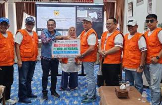 BBC Pangeran Padang Bantu Korban Bencana Alam Tanah Datar