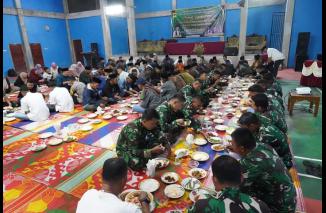 Warga Paninjauan Tanah Datar Gelar  Syukuran Atas Pembuatan Jembatan Bailey