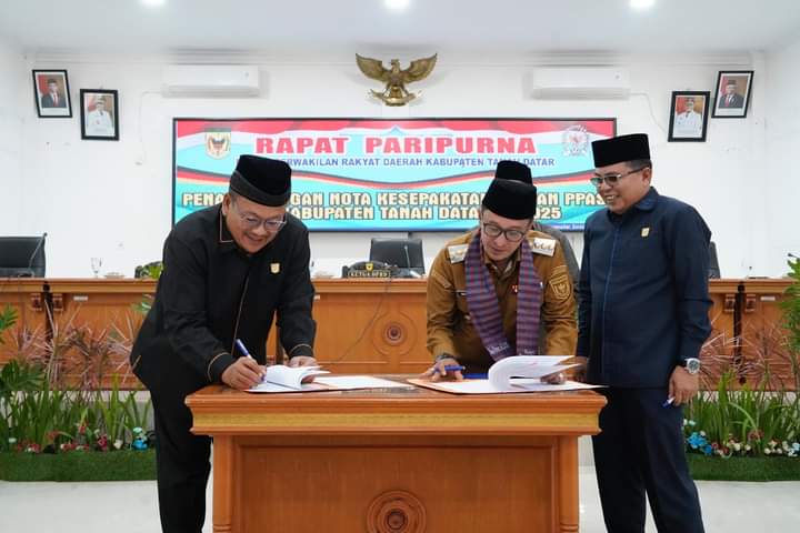 DPRD dan Pemkab Tanah Datar Sepakati KUA PPAS APBD 2025