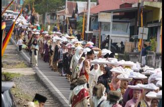 Nagari Tapi Selo Baralek Gadang, Hadirkan Seribuan Lopek Kucuik