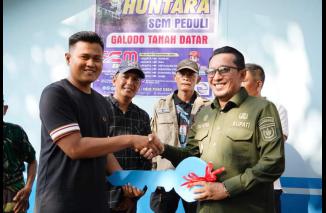 Alumni SMA 1 Batusangkar Bersama SCM dan FRPB Bangun Huntara Untuk Korban Bencana Alam