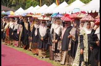 Event Nagari Padang Ganting Tampilkan Seribu Baki