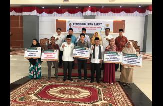 BAZNAS Agam Salurkan Zakat kepada 224 Mustahik Senilai 490 Juta 