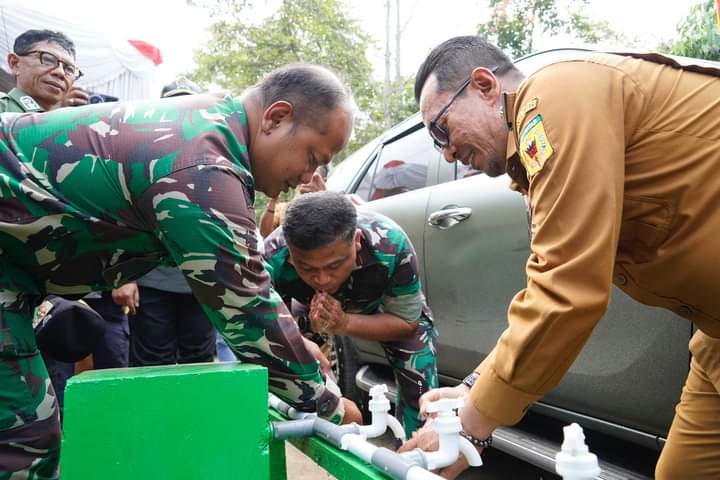 Bupati Tanah Datar bersama Danrem 032/Wirabraja Resmikan Air Bersih di Nagari Koto Tuo