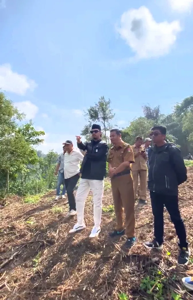 Lagu  &quot;Bang Wako Kadipakai Lamo&quot; Kian Bergelora