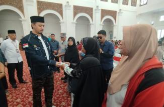 251 Mustahik Terima Bantuan Zakat Dari Bazanas Bukittinggi