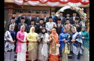 25 Anggota DPRD Kota Bukittinggi Resmi Dilantik