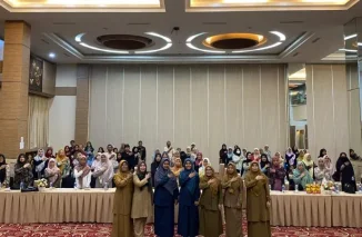 IRTP se Kota Bukittinggi Diberikan Bimtek Mandiri Dalam Mengelola Makanan