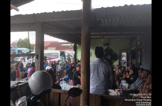 Perbincangan Hangat Bang Wako Dengan Warga RT 02/RW04 Kelurahan Tarok Dipo Kecamatan Guguk Panjang