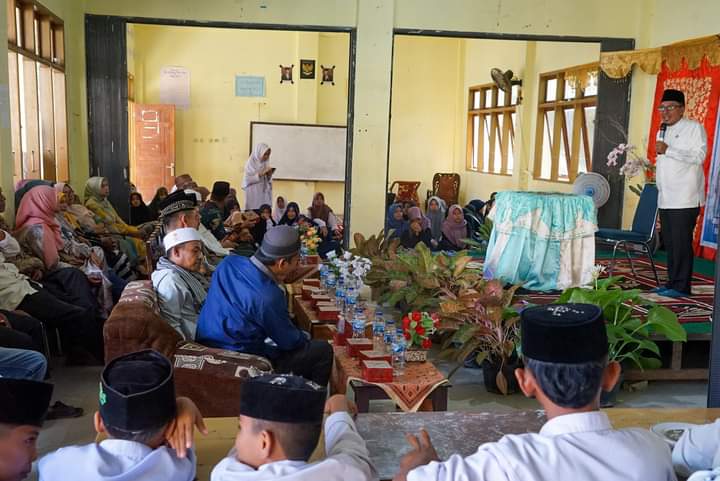 Bupati Tanah Datar Kunjungi Pondok Pesantren Tarbiyah Islamiyah Malalo