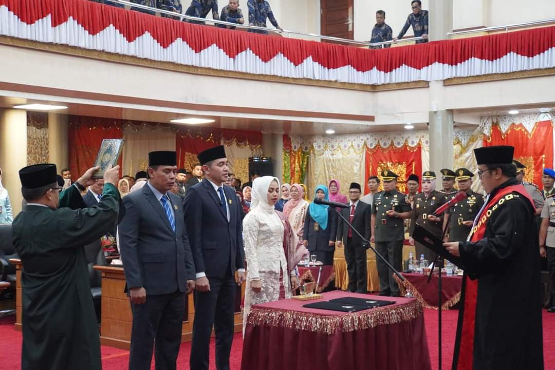 Pimpinan Definitif DPRD Padang Panjang Ditetapkan