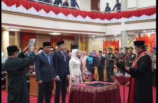 Pimpinan Definitif DPRD Padang Panjang Ditetapkan