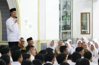 Kunjungan Wako Erman Safar ke SMAN 1 Kota Bukittinggi