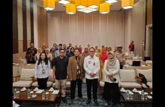 Tingkatkan Minat Baca Masyarakat Bukittinggi Pjs Hani Syopiar Rustam Buka NSPK