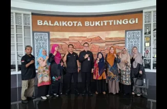 Bukittinggi Pertama Kali Dipercaya Jadi Tuan Rumah Temu Nasional Guru Penulis