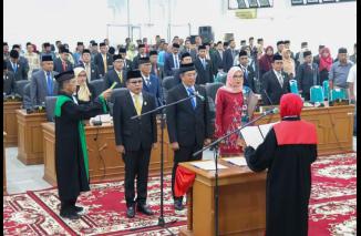 Anton Yondra, Nurhamdi Zahari, dan Kamrita, Dilantik Jadi Pimpinan DPRD Tanah Datar