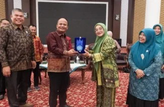 Ny. Hj Merry Hani Rustam Sambut Kedatangan TP PKK Sungai Penuh Jambi