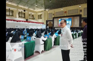 Proses Pelaksanaan CPNS Kota Bukittinggi Ditinjau Langsung Pjs Hani Syopiar Rustam