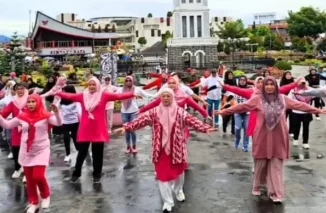 Peringati HUT ke 25 DWP Bukittinggi Gelar Senam Sehat