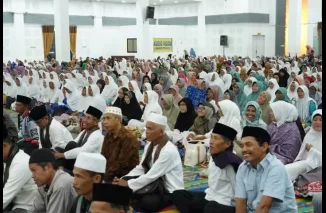 Warga Tanah Datar Peringati Isra Mikraj Pererat Silaturahmi