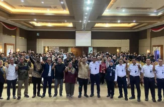 Tokoh Alumni ITL Trisaksi Beri Motivasi Mahasiswa Untuk Sukses Menjadi Enterpreuner Muda