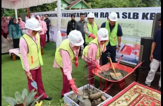 Pengurus Pusat YKB Bangun GOR di SLB Lintau