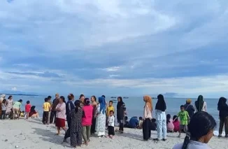 Pelajar 16 Tahun Arya Faraz Cawas Tewas Terseret Ombak di Pantai Pasir Tiku