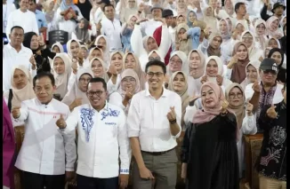 Bupati Tanah Datar Kukuhkan Pengurus Alumni SMAN 1 Lintau