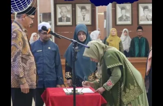 Pemko Bukittinggi Lantik 9 Pejabat Fungsional Tenaga Kesehatan