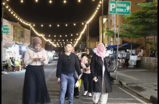 Libur Panjang, Masyarakat Bisa Nikmati Live Musik di Pasar Pusat Padang Panjang