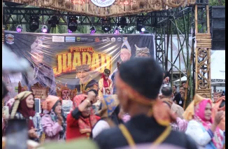 Dihadiri Menteri UMKM, Festival Juadah di Padang Pariaman Meriah