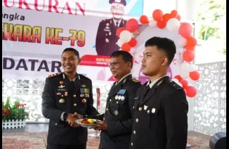 Polres Tanah Datar Syukuran di HUT Bhayangkara ke-79