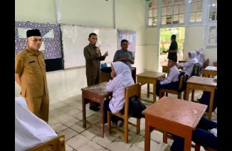 Motivasi Siswa SMPN 1, Wawako Allex Saputra: Jangan Tinggalkan Salat