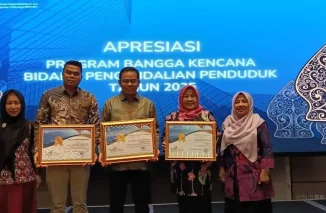 Juara Harapan Nasional, Kampung KB Bajamba TPL Terima Penghargaan dari Kemendukbangga/BKKBN