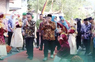 Tanah Pak Lambik Raih Juara II Lomba Kelurahan Tingkat Sumbar 2025