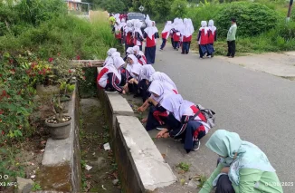 Siswa MAN 1 Padang Panjang Antusias Ikuti Papa Goro di Ganting