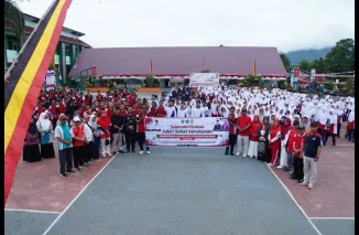 Dilepas Wawako Allex Saputra, Kemenag Gelar Jalan Sehat Kerukunan HUT RI