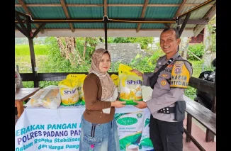 Ringankan Beban Ekonomi, Polres Padang Panjang Sediakan Beras, Gula, dan Minyak Murah