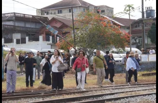 Delegasi 15 Negara Kunjungi Stasiun Kereta Api Padang Panjang