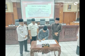 DPRD dan Pemko Bukittinggi Setujui KUA PPAS APBD Perubahan 2025, Ranperda RPJMD Tahun 2025 - 2029 dan Tutup Tahun Sidang 2024 - 2025 serta Buka Tahun Sidang 2025 - 2026