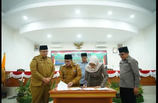 DPRD dan Pemkab Tanah Datar Sepakati KUA dan PPAS APBD 2026
