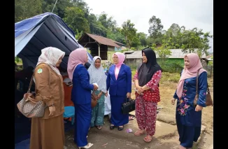 GOW Salurkan Bantuan untuk Korban Kebakaran Koto Katik