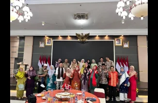 Guru SMKN 1 Juara 2 Lomba Menulis Surat Guru untuk Siswa Tingkat Sumbar