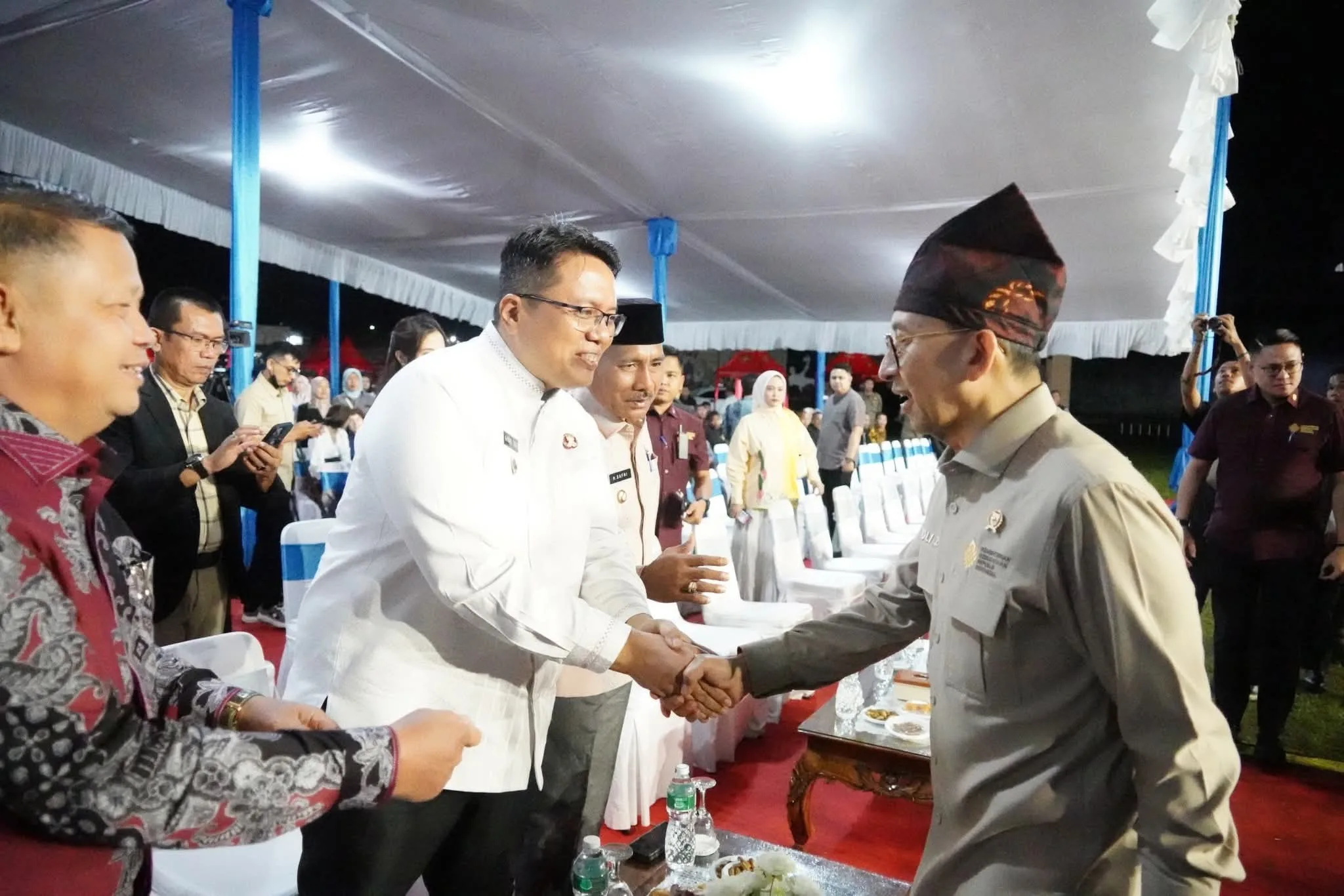 Wabup Ahmad Fadly Hadiri Pitunang Ethno Groove Festival Musik Tradisi