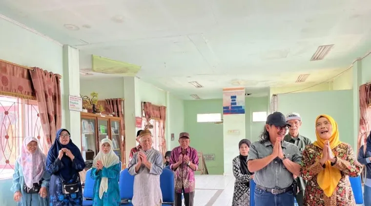 Sekolah Lanjut Usia Sekapur Sirih resmi beroperasi di Kantor Lurah Koto Panjang, Kecamatan Padang Panjang Timur, Kota Padang Panjang, Rabu (22/10/2025). (Foto Kominfo)