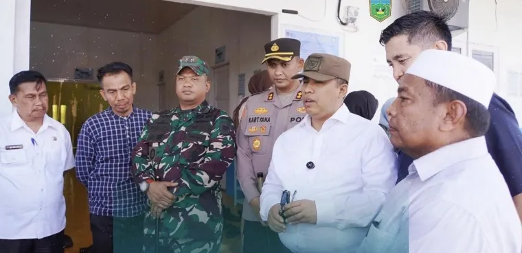 Wali Kota Hendri Arnis bersama instansi terkait memantau pelaksanaan program MBG. (Foto istimewa)